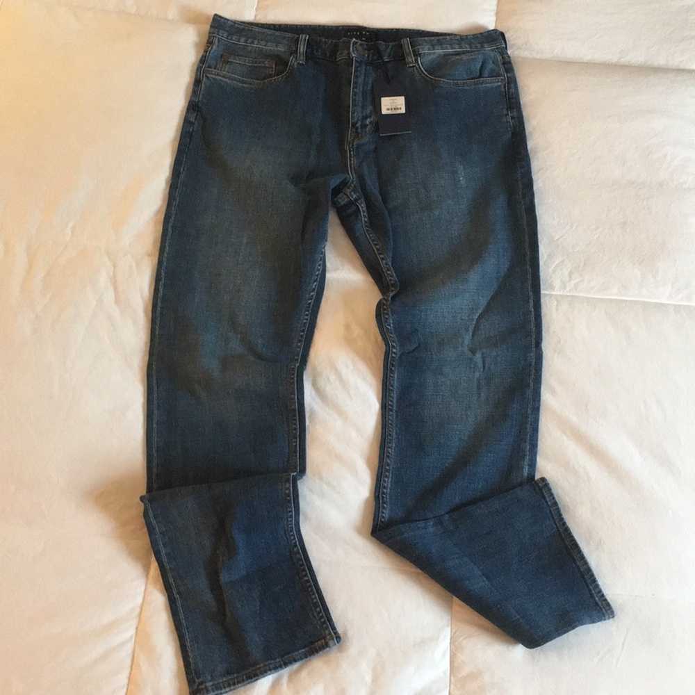 Montag Jeans